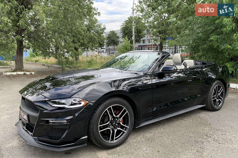 Кабріолет Ford Mustang 2019 в Києві