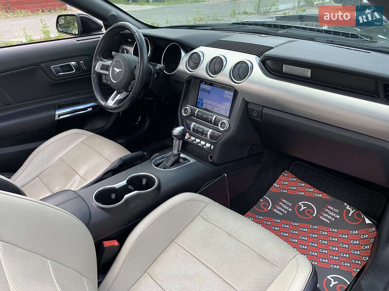 Кабріолет Ford Mustang 2019 в Києві