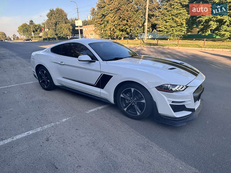 Купе Ford Mustang 2019 в Луцке