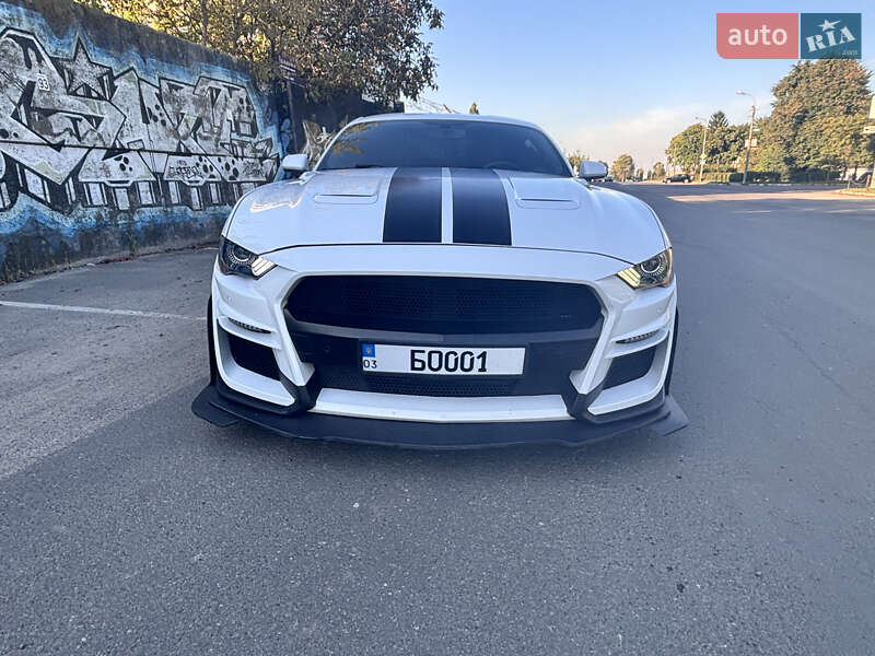 Купе Ford Mustang 2019 в Луцке