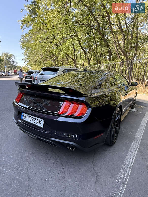 Купе Ford Mustang 2022 в Одесі