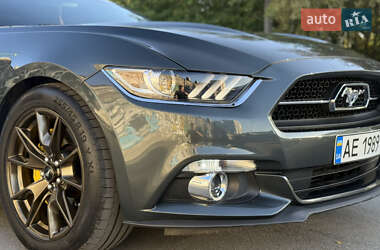 Купе Ford Mustang 2015 в 