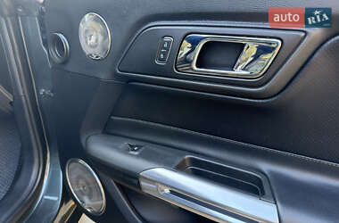 Купе Ford Mustang 2015 в 