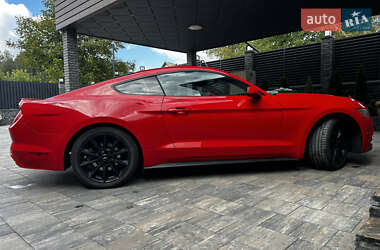 Купе Ford Mustang 2016 в 