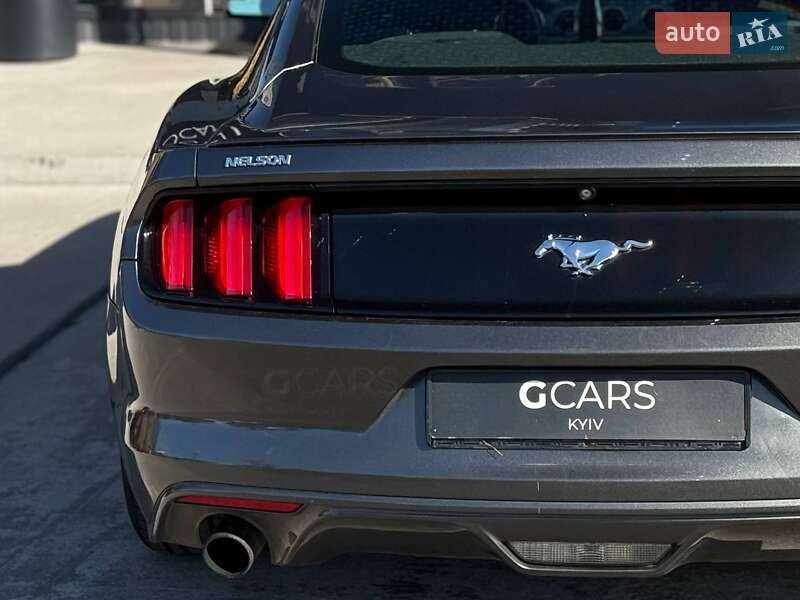 Купе Ford Mustang 2016 в Киеве фото 12 Купе Ford Mustang 2016 в Киеве