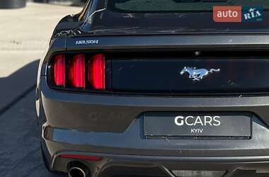 Купе Ford Mustang 2016 в 