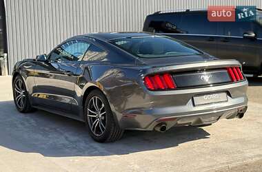 Купе Ford Mustang 2016 в 