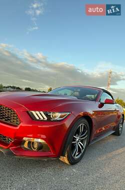 Кабриолет Ford Mustang 2016 в Львове