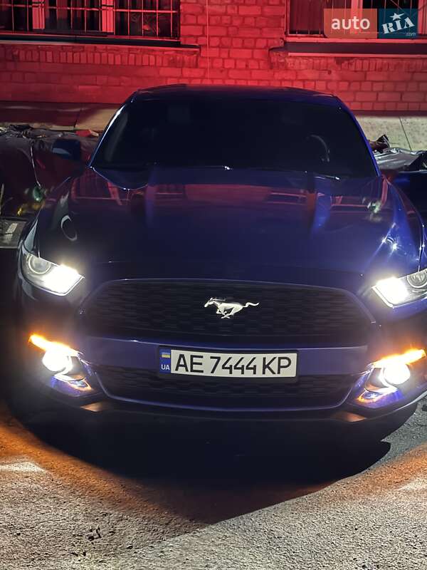 Купе Ford Mustang 2015 в Днепре