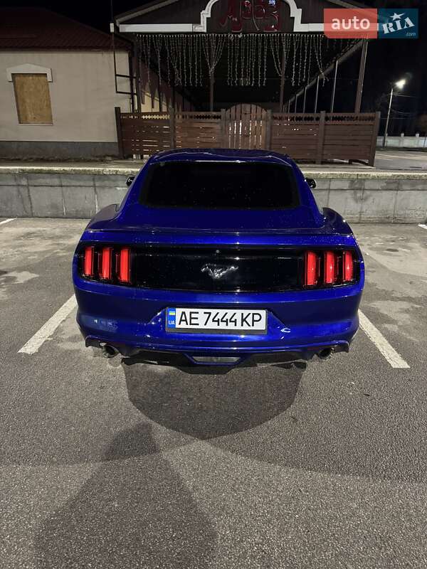 Купе Ford Mustang 2015 в Днепре
