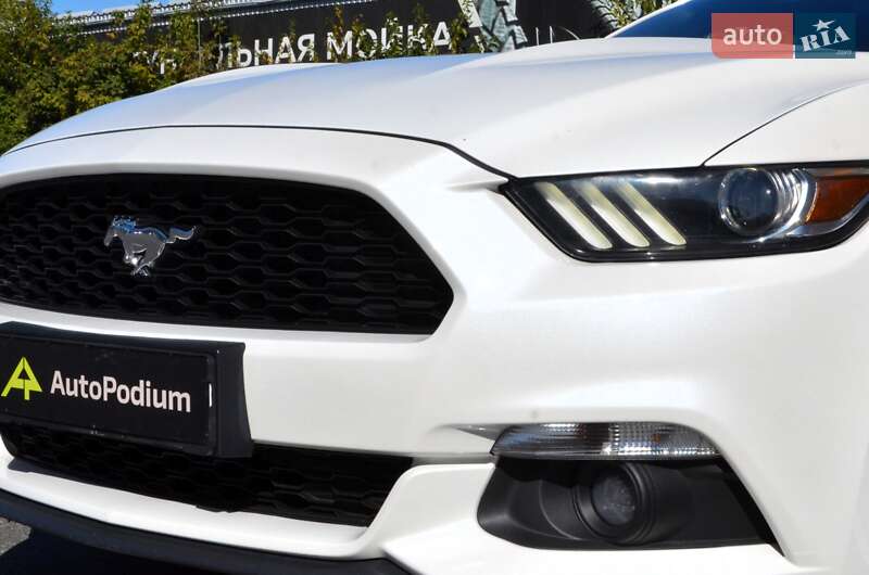 Купе Ford Mustang 2017 в Киеве