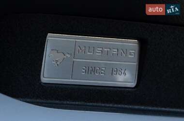 Купе Ford Mustang 2017 в 