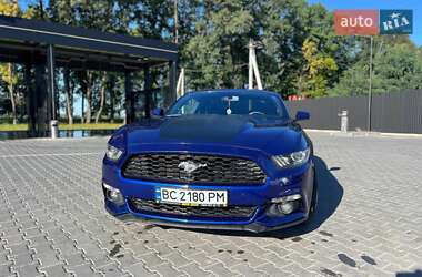 Купе Ford Mustang 2015 в 