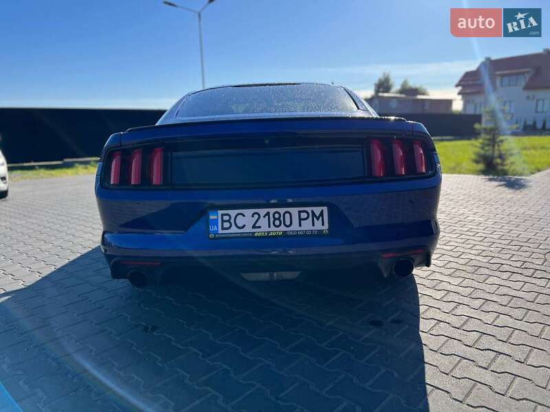 Купе Ford Mustang 2015 в Львове