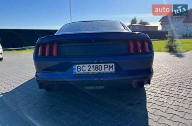 Купе Ford Mustang 2015 в 