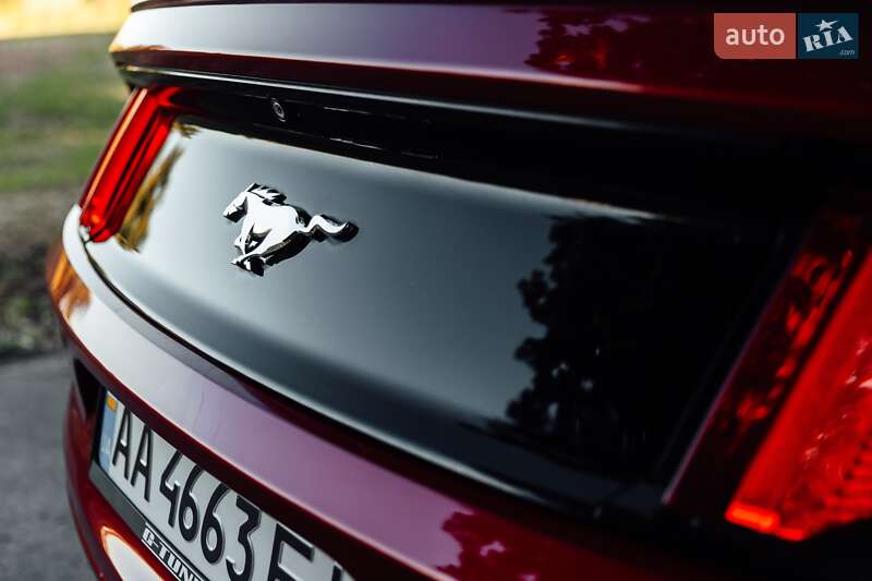 Купе Ford Mustang 2015 в Киеве
