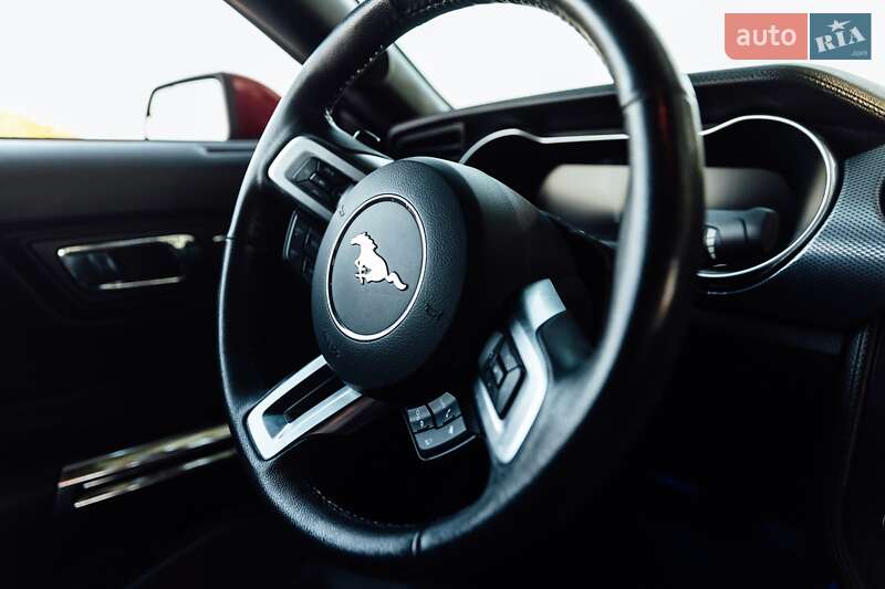 Купе Ford Mustang 2015 в Киеве