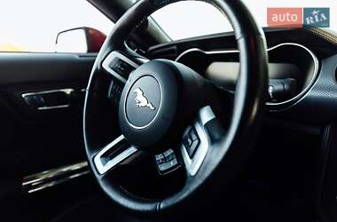 Купе Ford Mustang 2015 в 
