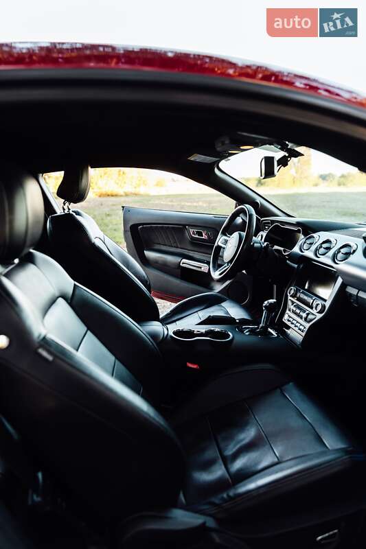 Купе Ford Mustang 2015 в Киеве