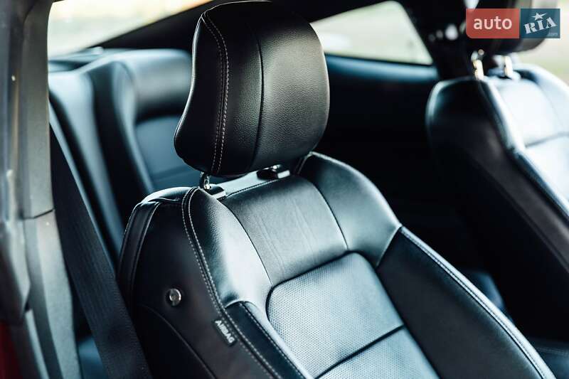 Купе Ford Mustang 2015 в Киеве