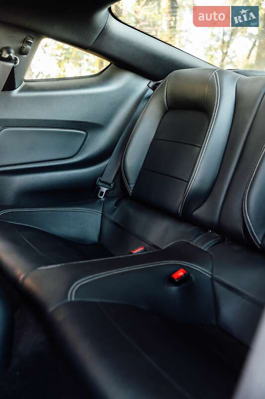 Купе Ford Mustang 2015 в Киеве