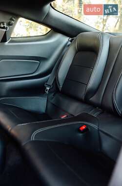 Купе Ford Mustang 2015 в 