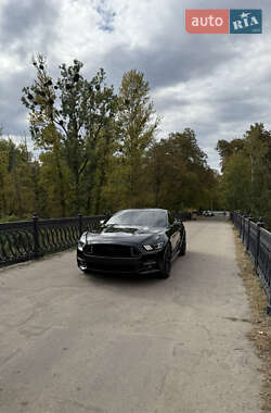 Купе Ford Mustang 2015 в 