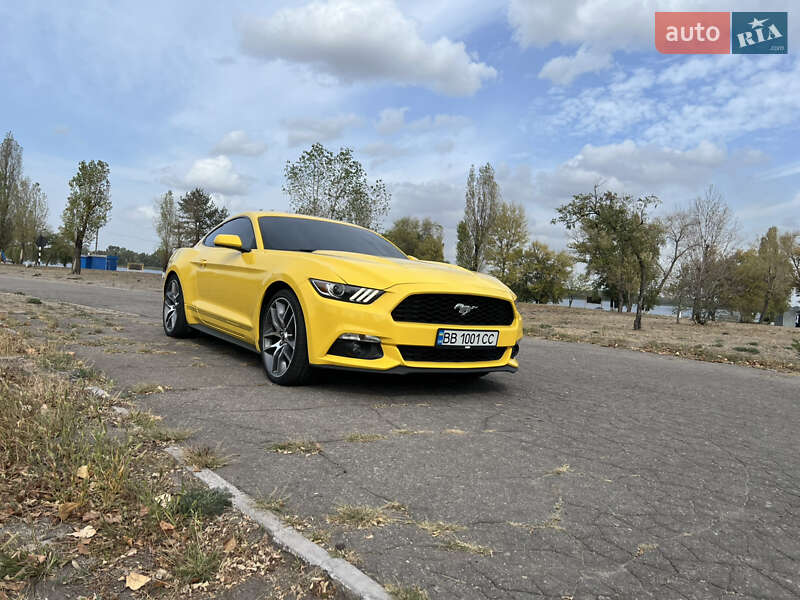 Купе Ford Mustang 2017 в Кам'янському
