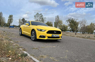 Купе Ford Mustang 2017 в 