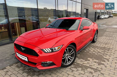 Купе Ford Mustang 2015 в 