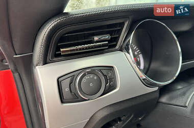 Купе Ford Mustang 2015 в 