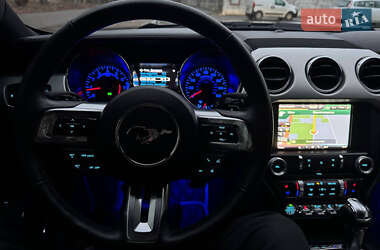 Купе Ford Mustang 2015 в 