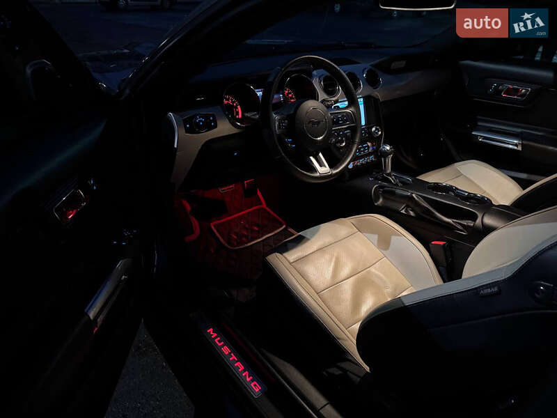 Купе Ford Mustang 2015 в Киеве фото 30 Купе Ford Mustang 2015 в Киеве