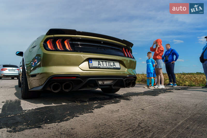 Купе Ford Mustang 2015 в Хмельницком