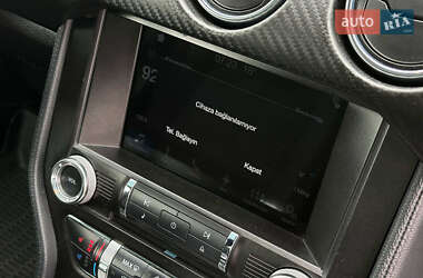 Купе Ford Mustang 2022 в 