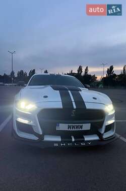 Купе Ford Mustang 2018 в 
