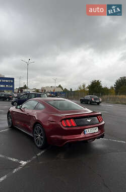 Купе Ford Mustang 2015 в 