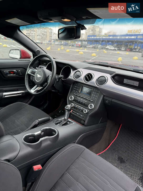Купе Ford Mustang 2015 в Киеве