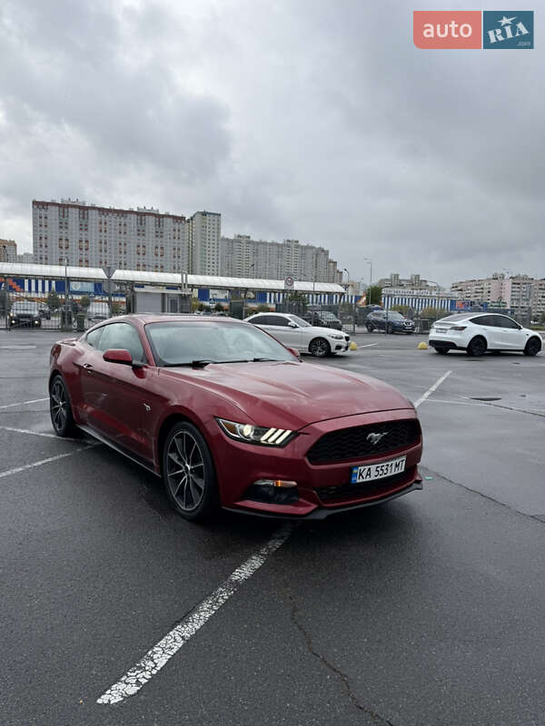 Купе Ford Mustang 2015 в Киеве