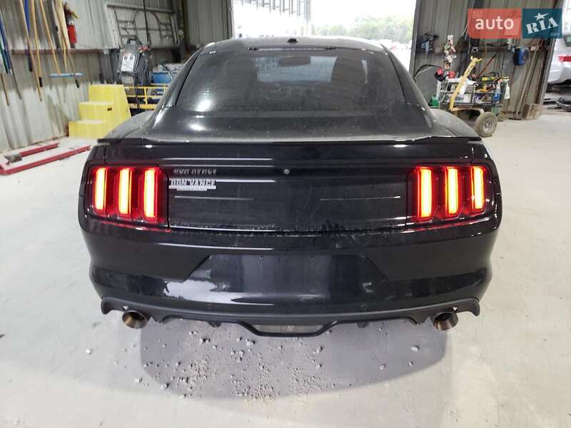 Купе Ford Mustang 2016 в Луцьку
