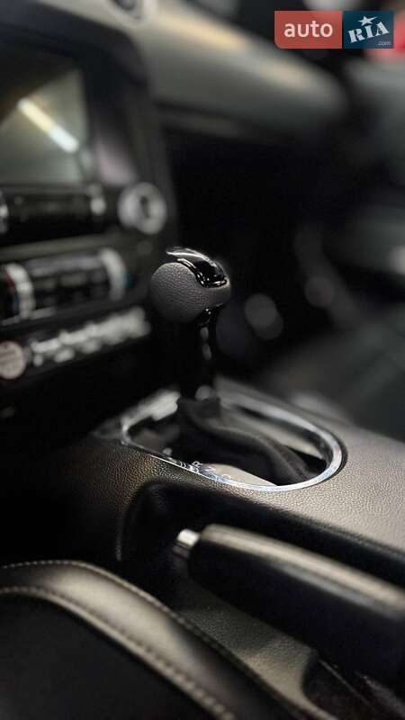 Купе Ford Mustang 2015 в Львове