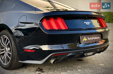 Купе Ford Mustang 2016 в Києві