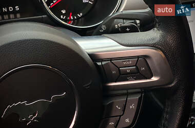 Купе Ford Mustang 2016 в Києві