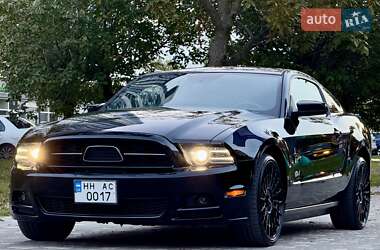 Купе Ford Mustang 2013 в 