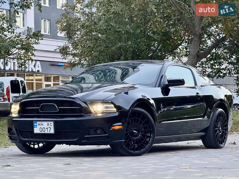 Купе Ford Mustang 2013 в Одесі