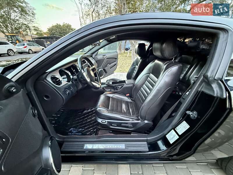 Купе Ford Mustang 2013 в Одесі