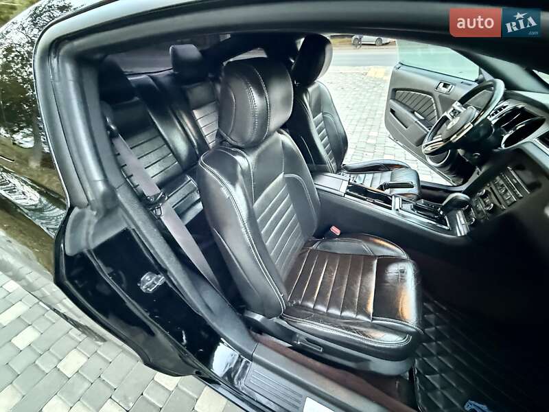 Купе Ford Mustang 2013 в Одесі