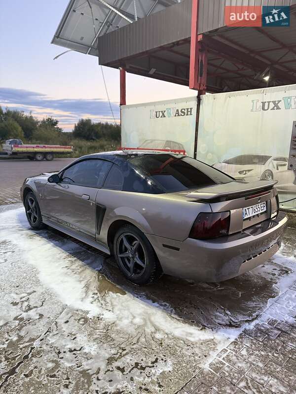 Купе Ford Mustang 2001 в Ивано-Франковске