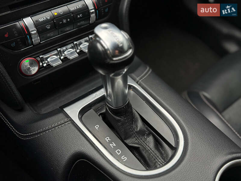 Купе Ford Mustang 2017 в Киеве