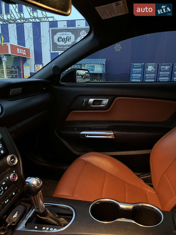 Купе Ford Mustang 2017 в Нововолинську фото 10 Купе Ford Mustang 2017 в Нововолинську